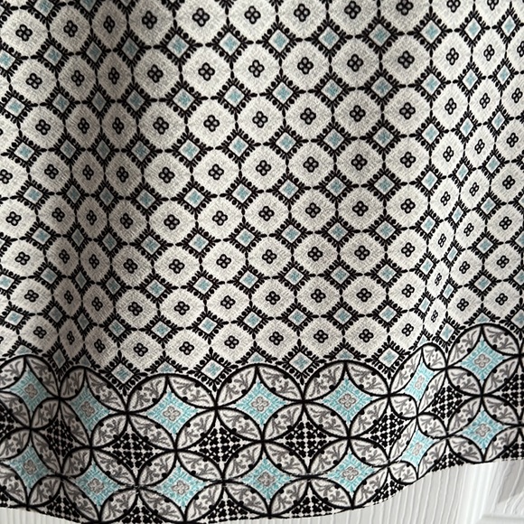 Talbots sleeveless blouse - Picture 3 of 4